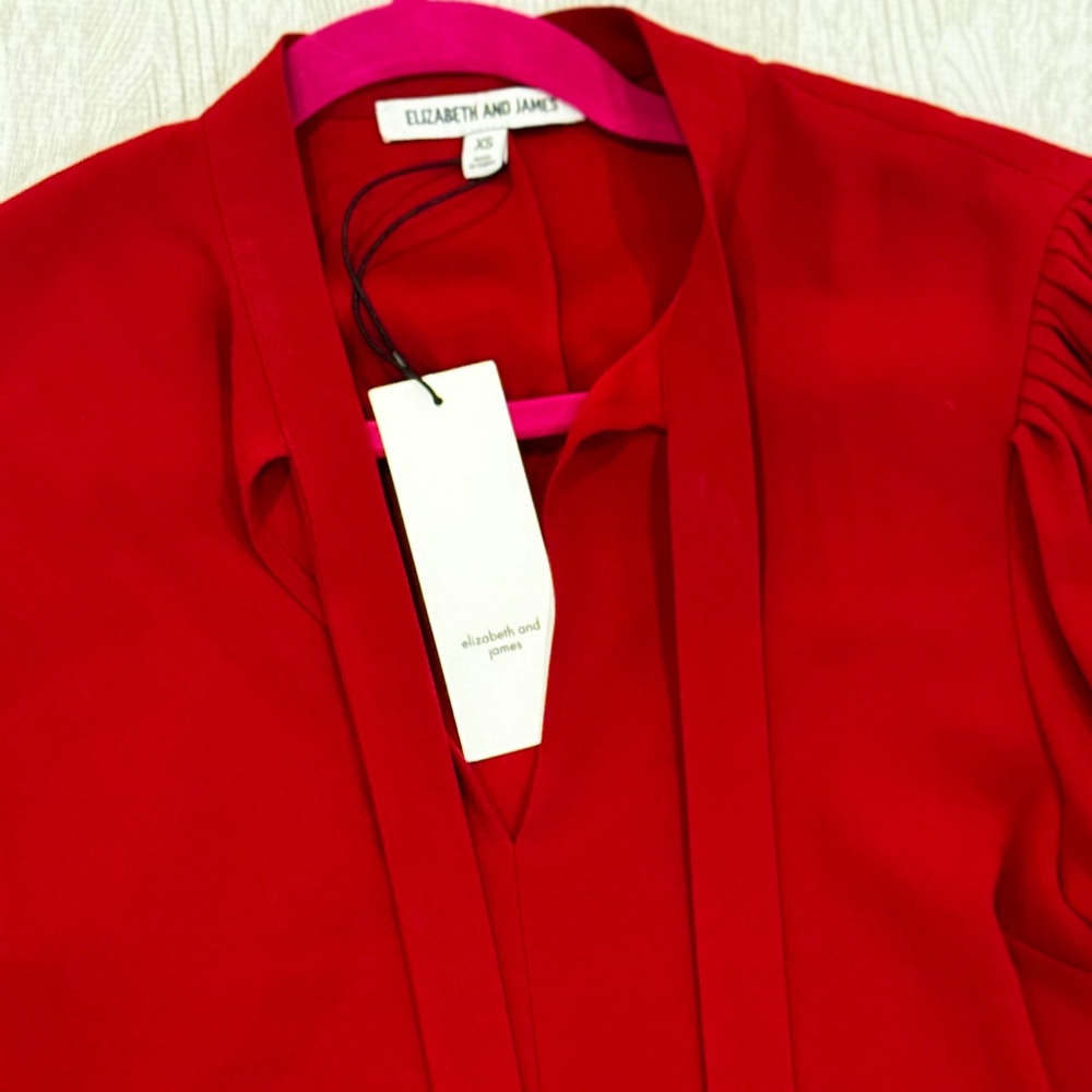 ELIZABETH + JAMES GORGEOUS BLOUSE